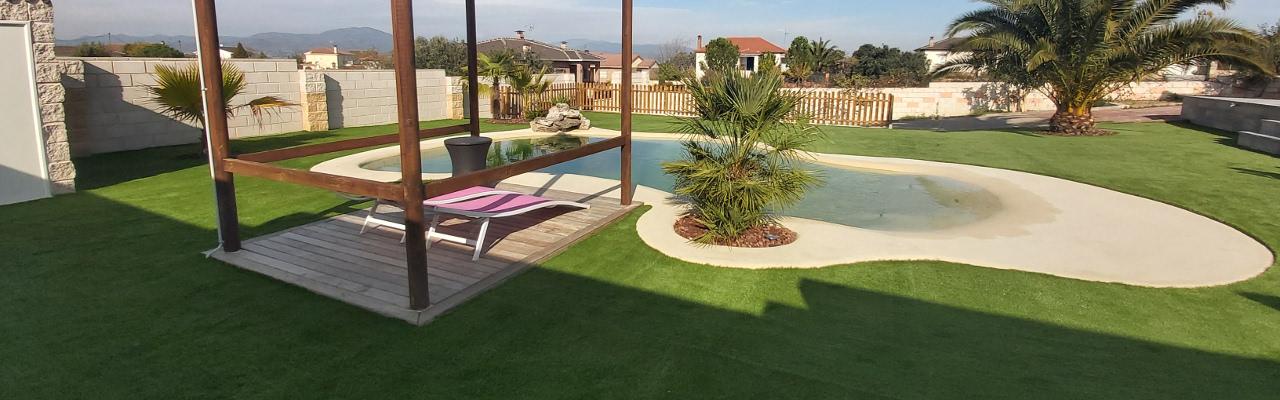 Césped artificial para piscinas en Villalbilla